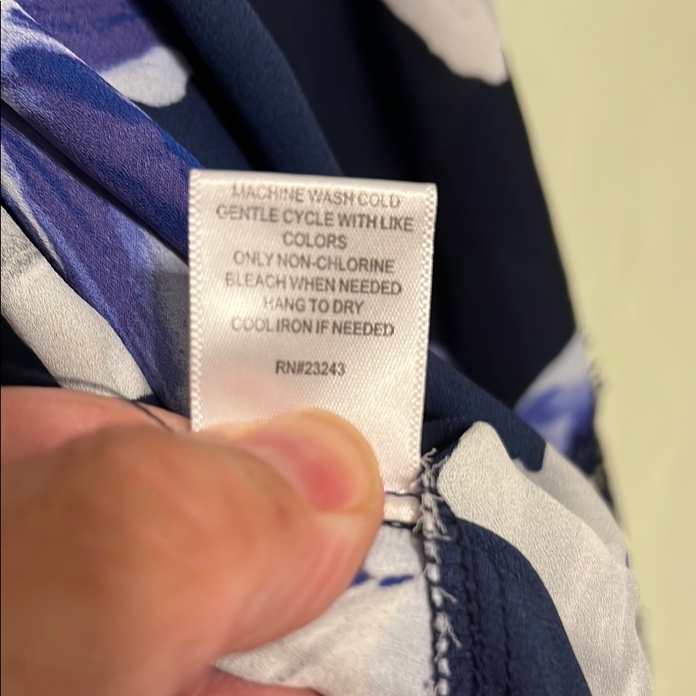 7th Avenue New York & Company Design Studio Relaxed Tie Front Blouse M - Picture 5 of 5